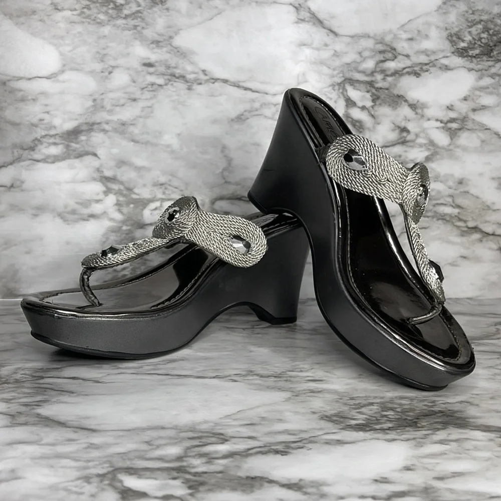 Carlos by Carlos Santana Women Pewter Kona Wedge Sandal Size 6.5